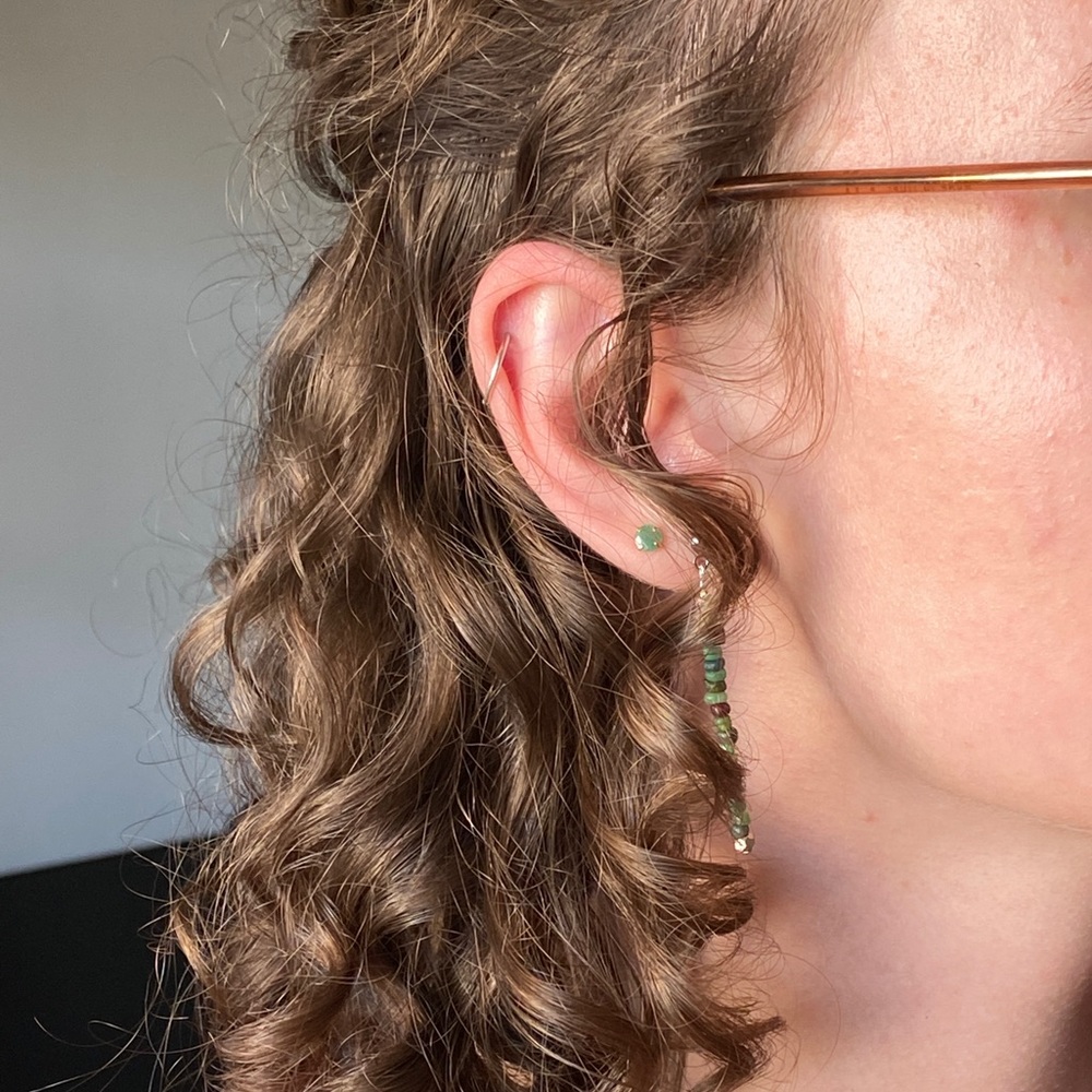 FREE WITH PURCHASE Handmade stud earrings - Picture 1 of 5